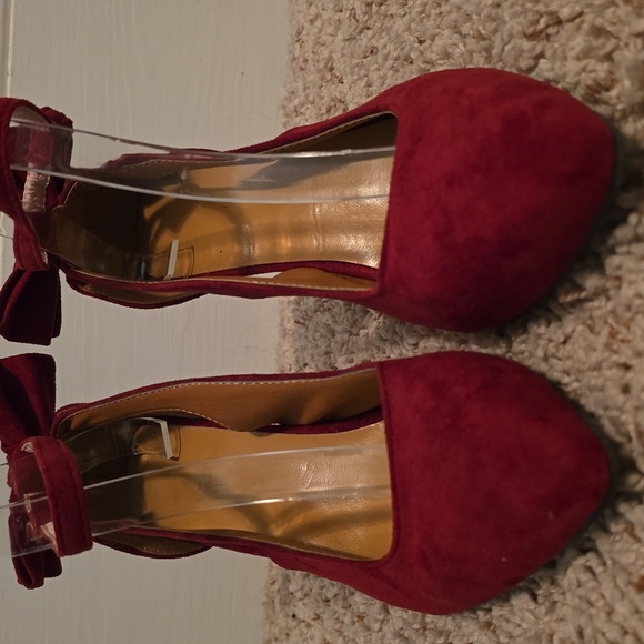 Women's Deep Red Faux Suede Heels Size 41 (US 10.5) (Bin 11) - Picture 5 of 9